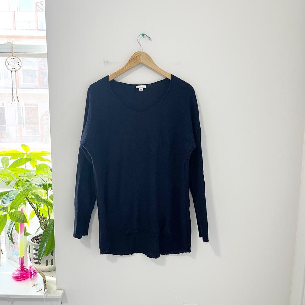 Gap Dark Blue Fuzzy Sweater Size Large